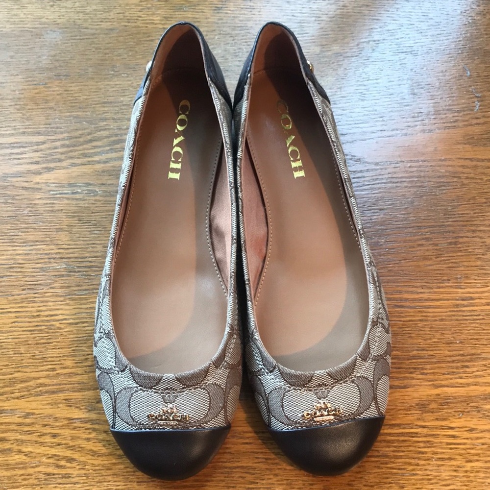 Coach NWOB Chelsea Ballet Flats Chestnut/Khaki